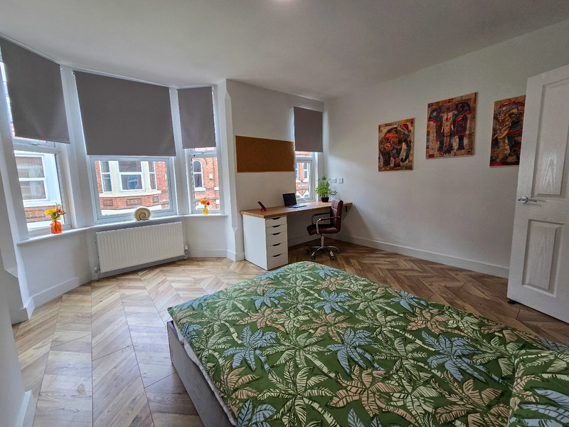 Sherwin Grove, 5-Bed Ensuite Student Home NG7 2EZ - Thumbnail 30